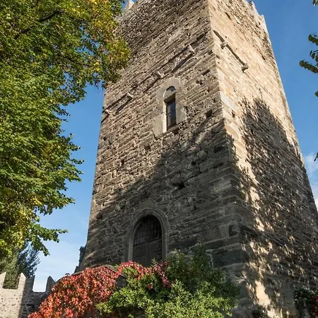 Bed & Breakfast La Tour De 4*