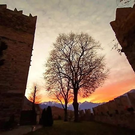 Bed & Breakfast La Tour De Jovencan