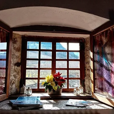 La Tour De Bed & Breakfast Jovencan