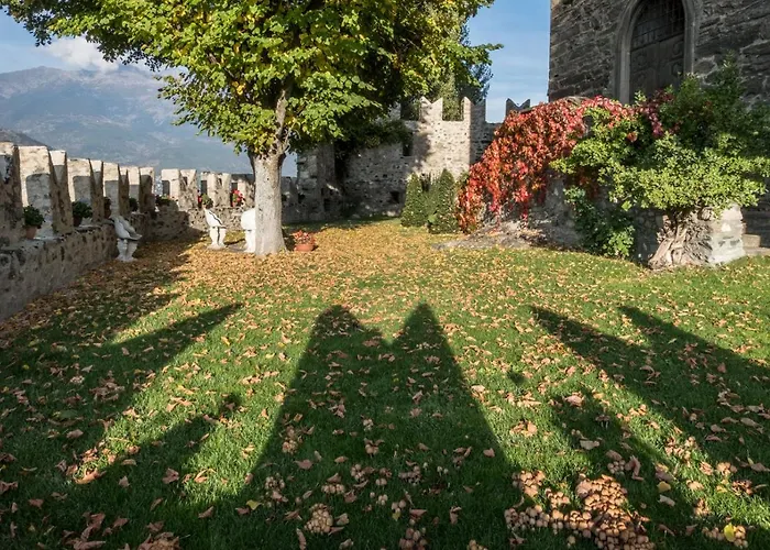 La Tour De Bed & Breakfast