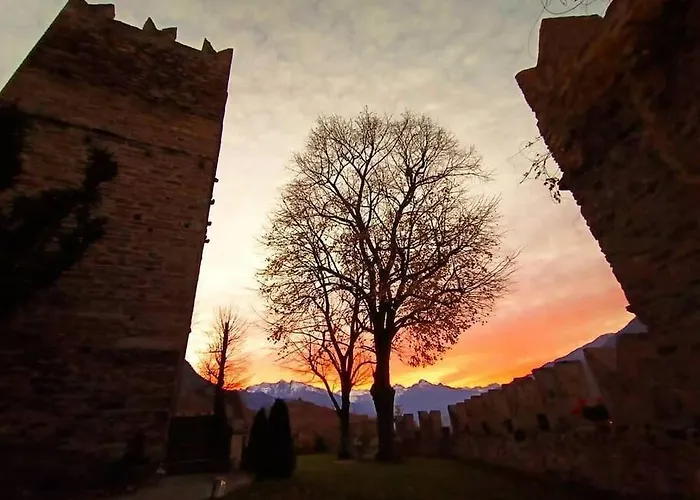 Bed & Breakfast La Tour De Jovencan